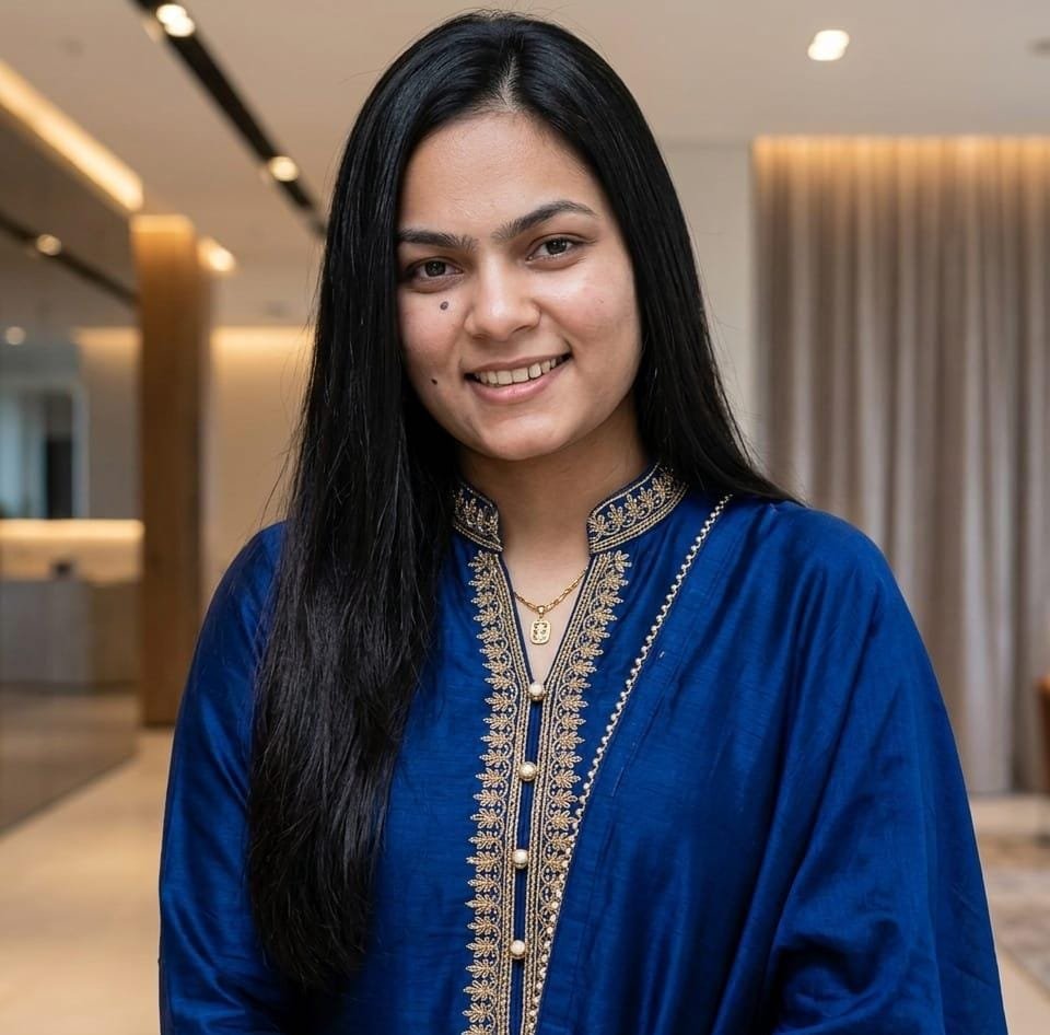 Nahid Khan